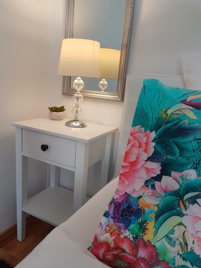 Paradise Apartman Мишкольц Экстерьер фото